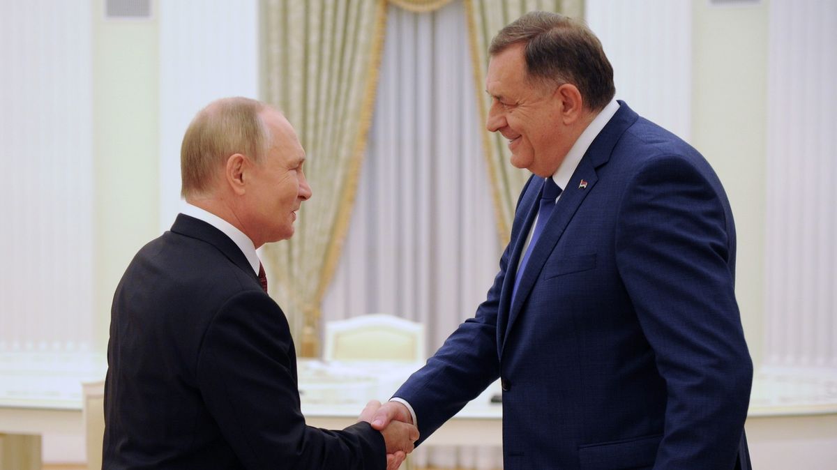 Putin dostal v Bosně vyznamenání. Trestuhodné, zní ze Západu
